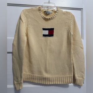 Women’s Tommy Hilfiger Yellow Long Sleeve Sweater Size Medium